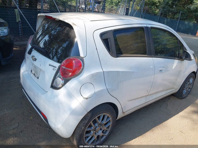 2015 Chevrolet Spark Ls Cvt მანქანა იყიდება აუქციონზე, vin: KL8CB6S92FC811563, აუქციონის ნომერი: 46041214
