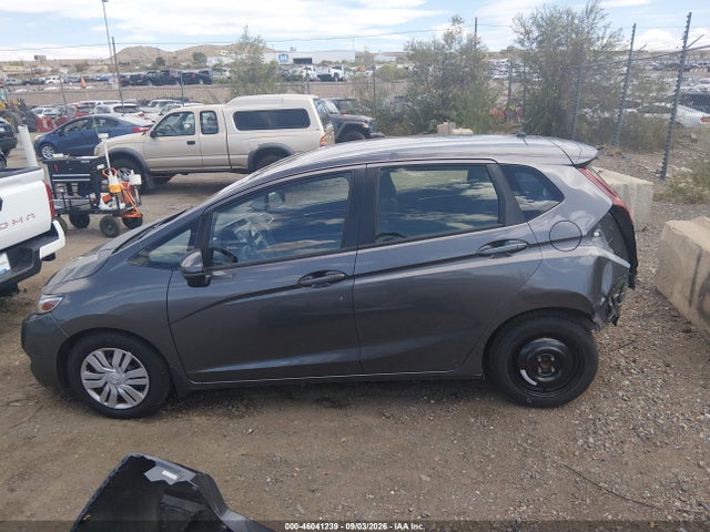 Honda FIT LX 2016 JHMGK5H53GS010671 Image 15