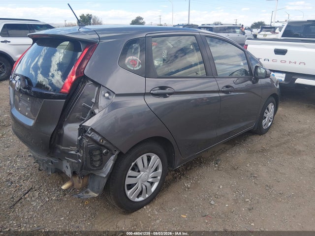 Honda FIT LX 2016 JHMGK5H53GS010671 Image 4