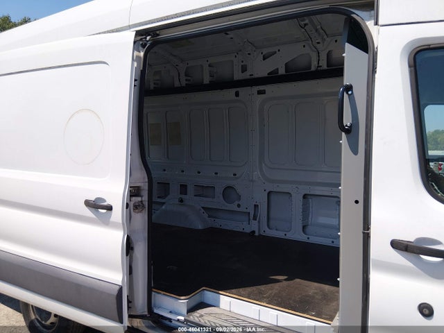 46041321 :رقم المزاد ، 1FTYR3XG6GKB33728 vin ، 2016 Ford Transit-250 مزاد بيع