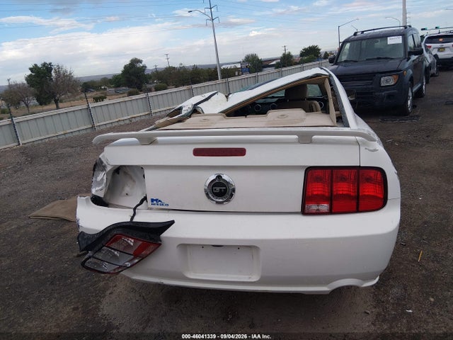 2005 Ford Mustang Gt Deluxe/gt Premium მანქანა იყიდება აუქციონზე, vin: 1ZVFT82H455209705, აუქციონის ნომერი: 46041339