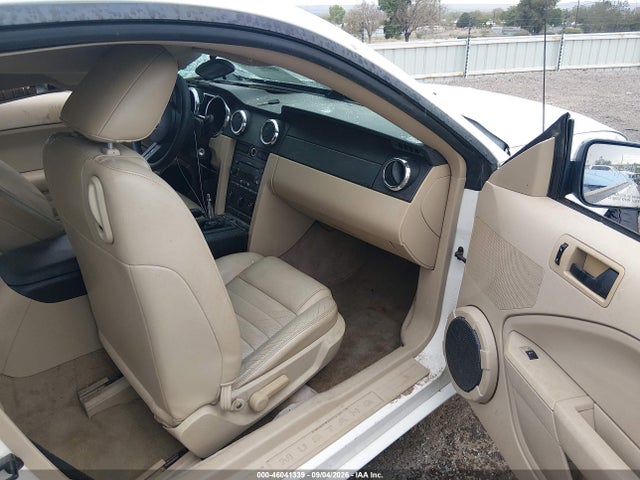 2005 Ford Mustang Gt Deluxe/gt Premium მანქანა იყიდება აუქციონზე, vin: 1ZVFT82H455209705, აუქციონის ნომერი: 46041339