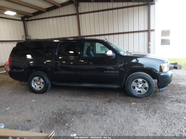 46041341 :رقم المزاد ، 1GNSKJE70ER101886 vin ، 2014 Chevrolet Suburban 1500 Lt مزاد بيع