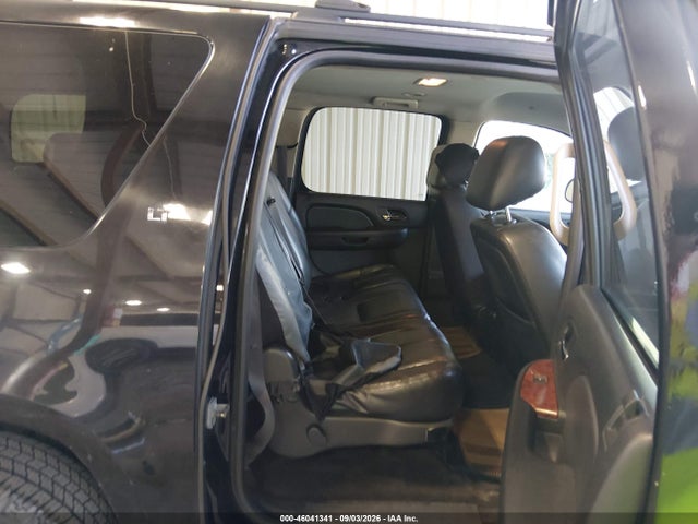 46041341 :رقم المزاد ، 1GNSKJE70ER101886 vin ، 2014 Chevrolet Suburban 1500 Lt مزاد بيع