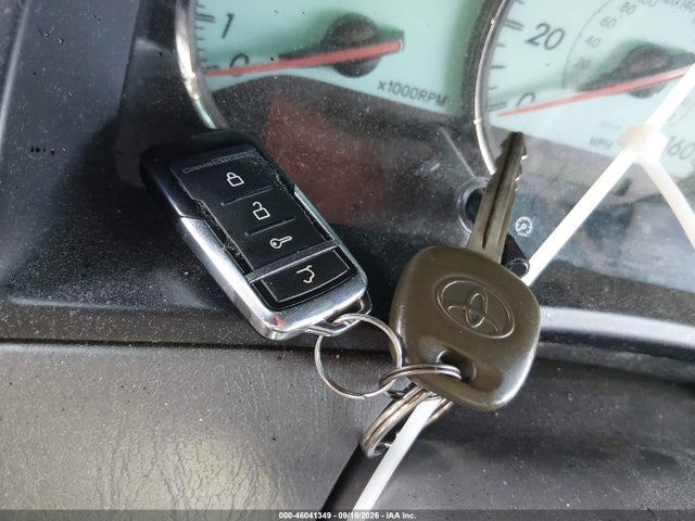 46041349 :رقم المزاد ، 4T1CA38P45U059688 vin ، 2005 Toyota Camry Solara Se V6 مزاد بيع