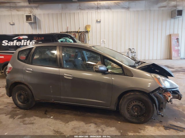 Продажа на аукционе авто 2013 Honda Fit, vin: JHMGE8H33DC080037, номер лота: 46041350