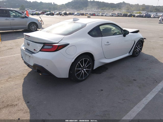 46041391 :رقم المزاد ، JF1ZNBC14N8750301 vin ، 2022 Toyota Gr86 مزاد بيع