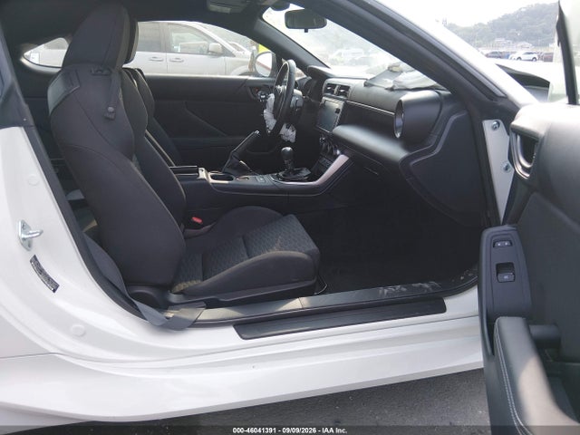 46041391 :رقم المزاد ، JF1ZNBC14N8750301 vin ، 2022 Toyota Gr86 مزاد بيع