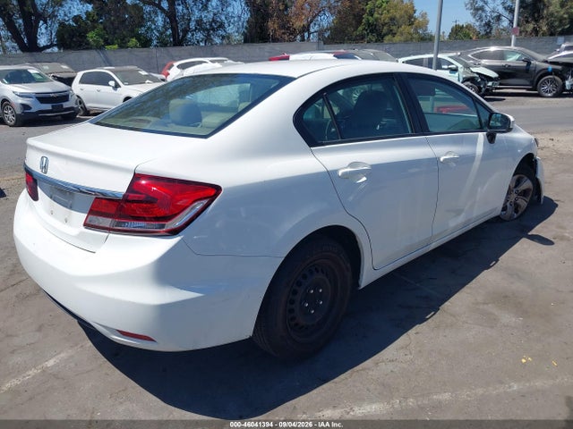 Продажа на аукционе авто 2015 Honda Civic Lx, vin: 2HGFB2F58FH526840, номер лота: 46041394
