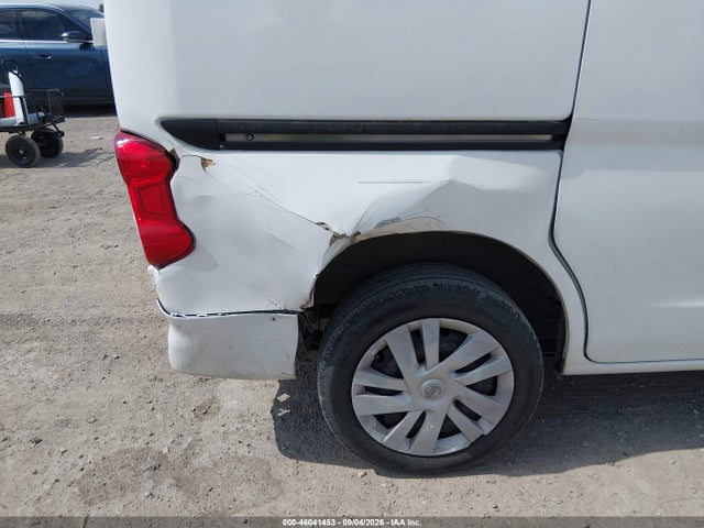46041453 :رقم المزاد ، 3N6CM0KN4FK698881 vin ، 2015 Nissan Nv200 Sv مزاد بيع