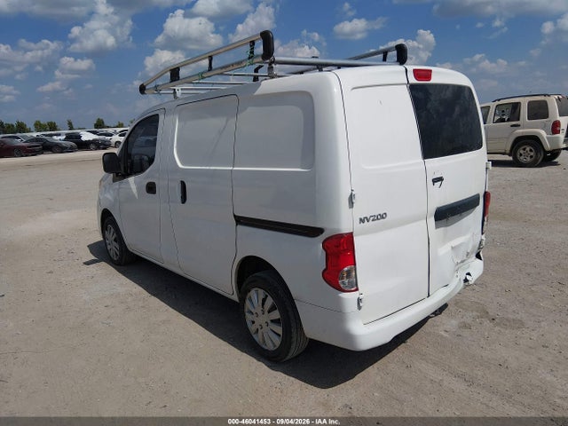 46041453 :رقم المزاد ، 3N6CM0KN4FK698881 vin ، 2015 Nissan Nv200 Sv مزاد بيع