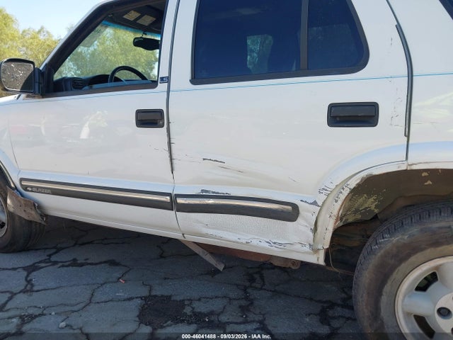 46041488 :رقم المزاد ، 1GNDT13W0X2219707 vin ، 1999 Chevrolet Blazer Ls مزاد بيع
