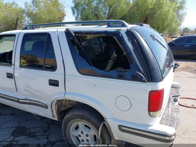 46041488 :رقم المزاد ، 1GNDT13W0X2219707 vin ، 1999 Chevrolet Blazer Ls مزاد بيع