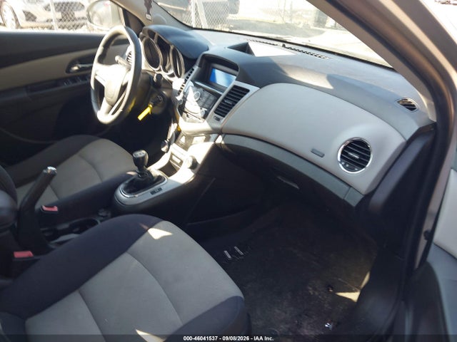 46041537 :رقم المزاد ، 1G1PD5SH6C7379741 vin ، 2012 Chevrolet Cruze Ls مزاد بيع