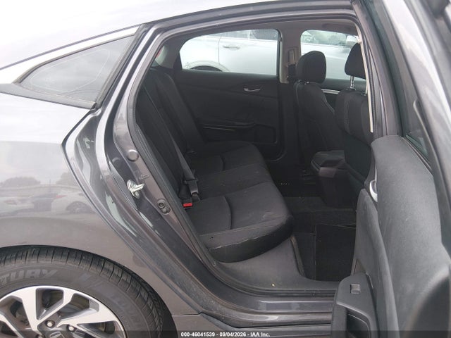46041539 :رقم المزاد ، 2HGFC2F70HH567397 vin ، 2017 Honda Civic Ex مزاد بيع