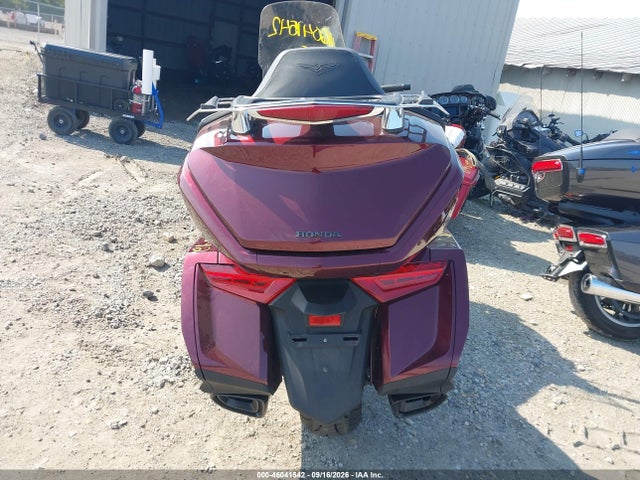 46041542 :رقم المزاد ، JH2SC790XSK700070 vin ، 2025 Honda Gl1800 مزاد بيع