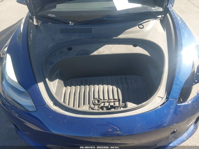 2022 Tesla Model 3 Long Range Dual Motor All-wheel Drive მანქანა იყიდება აუქციონზე, vin: 5YJ3E1EB7NF133457, აუქციონის ნომერი: 46041610