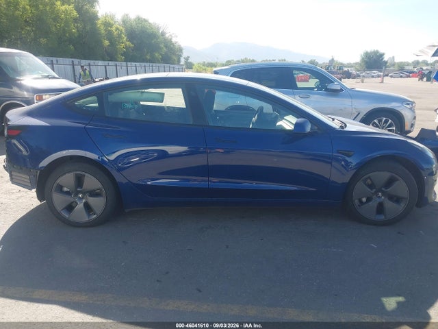 2022 Tesla Model 3 Long Range Dual Motor All-wheel Drive მანქანა იყიდება აუქციონზე, vin: 5YJ3E1EB7NF133457, აუქციონის ნომერი: 46041610