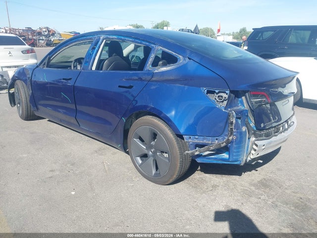 2022 Tesla Model 3 Long Range Dual Motor All-wheel Drive მანქანა იყიდება აუქციონზე, vin: 5YJ3E1EB7NF133457, აუქციონის ნომერი: 46041610