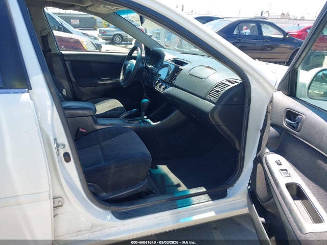 46041649 :رقم المزاد ، 4T1BF32K13U054035 vin ، 2003 Toyota Camry Se V6 مزاد بيع