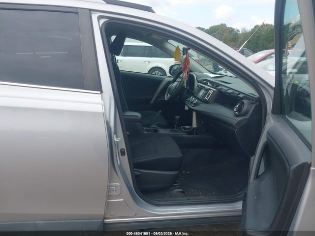 46041651 :رقم المزاد ، 2T3BFREV3GW495168 vin ، 2016 Toyota Rav4 Le مزاد بيع