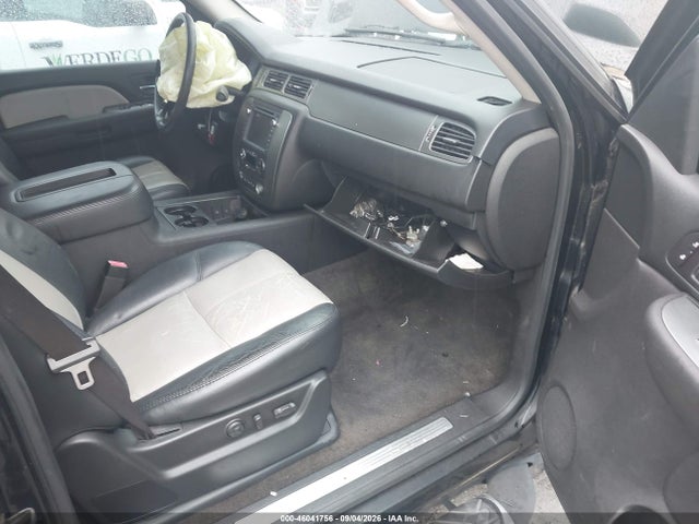 46041756 :رقم المزاد ، 1GNFC13J17R425963 vin ، 2007 Chevrolet Tahoe Lt مزاد بيع