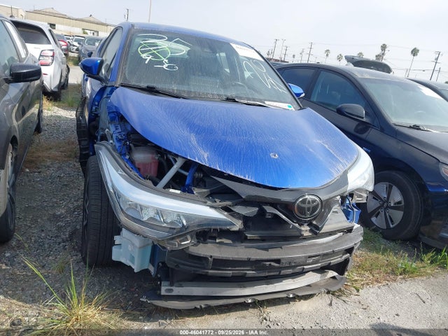 Toyota C-HR XLE 2022 NMTKHMBX1NR142198 Image 13