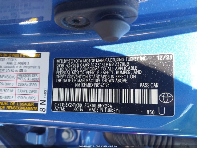 Toyota C-HR XLE 2022 NMTKHMBX1NR142198 Image 9