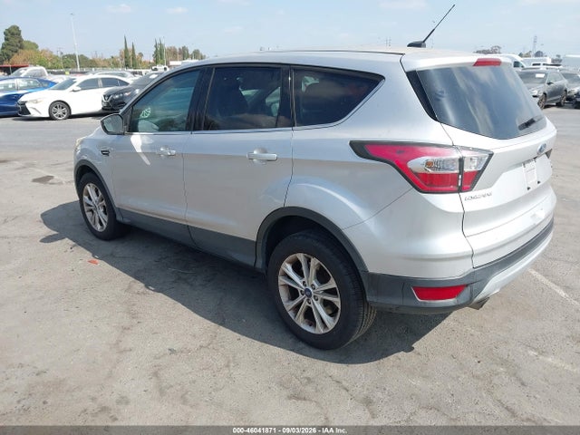 2017 Ford Escape Se მანქანა იყიდება აუქციონზე, vin: 1FMCU0GDXHUA33159, აუქციონის ნომერი: 46041871