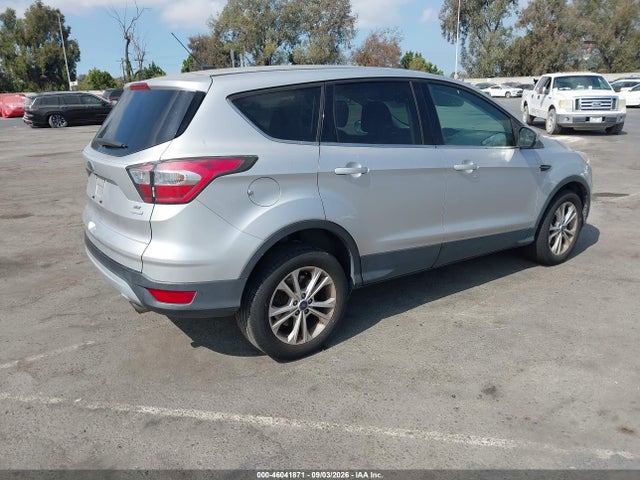 2017 Ford Escape Se მანქანა იყიდება აუქციონზე, vin: 1FMCU0GDXHUA33159, აუქციონის ნომერი: 46041871
