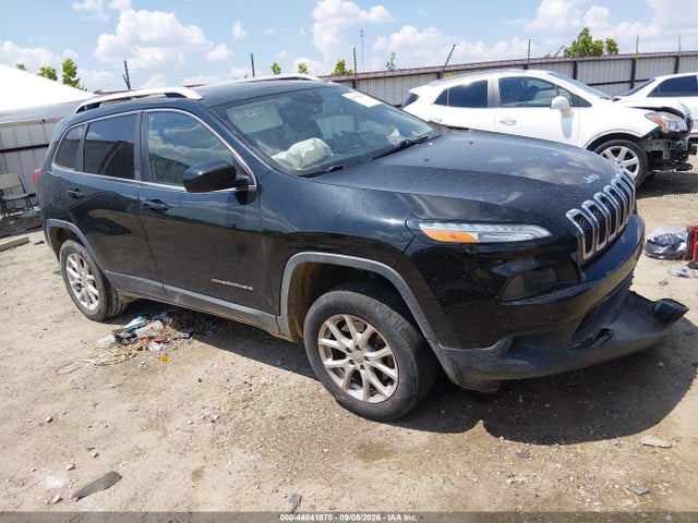 Auction sale of the 2017 Jeep Cherokee Latitude Fwd, vin: 1C4PJLCB6HW586870, lot number: 46041875