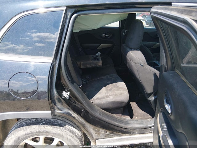 Продажа на аукционе авто 2017 Jeep Cherokee Latitude Fwd, vin: 1C4PJLCB6HW586870, номер лота: 46041875