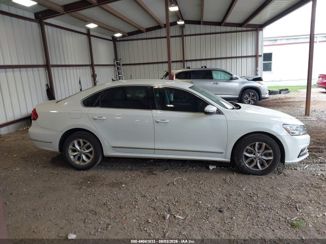 Продаж на аукціоні авто 2017 Volkswagen Passat 1.8t S, vin: 1VWAT7A39HC053543, номер лоту: 46041933