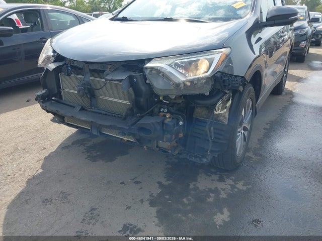 2018 Toyota Rav4 Hybrid Le მანქანა იყიდება აუქციონზე, vin: JTMRJREV5JD172113, აუქციონის ნომერი: 46041941