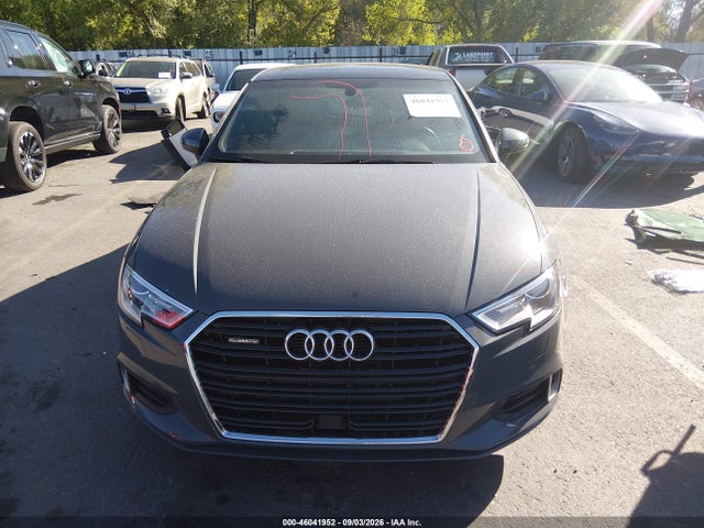 Audi A3 2.0t Premium/2.0t Tech Premium 2018 WAUB8GFF8J1087838 Image 13