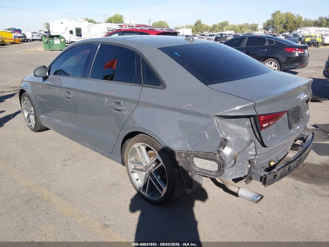 Audi A3 2.0t Premium/2.0t Tech Premium 2018 WAUB8GFF8J1087838 Image 3
