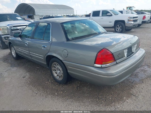 Продажа на аукционе авто 1999 Ford Crown Victoria Lx, vin: 2FAFP74W8XX153966, номер лота: 46041955