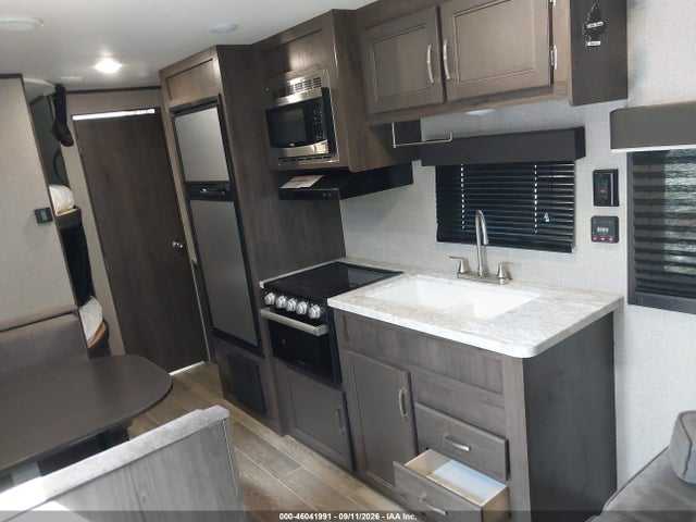 Jayco Jay Flight Slx 8 Travel Trailers 2021 1UJBJ0BN4M17V2508 Image 12
