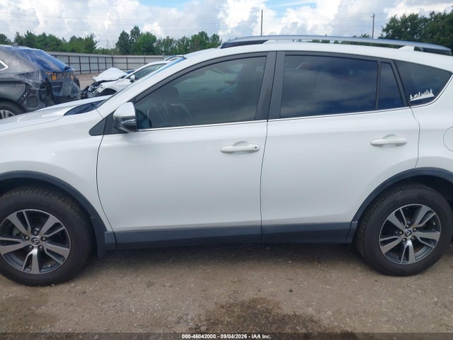 2018 Toyota Rav4 Xle მანქანა იყიდება აუქციონზე, vin: JTMWFREV3JJ169782, აუქციონის ნომერი: 46042000