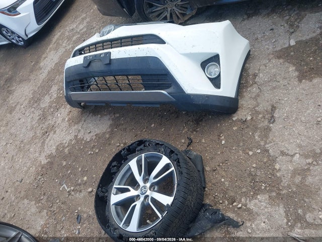 2018 Toyota Rav4 Xle მანქანა იყიდება აუქციონზე, vin: JTMWFREV3JJ169782, აუქციონის ნომერი: 46042000