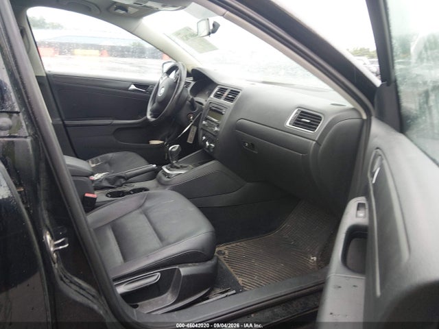 Продаж на аукціоні авто 2011 Volkswagen Jetta 2.5l Se, vin: 3VWDX7AJ9BM397900, номер лоту: 46042020