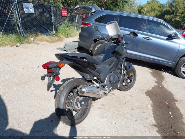 2015 Honda Nc700x მანქანა იყიდება აუქციონზე, vin: JH2RC6303FK100174, აუქციონის ნომერი: 46042032