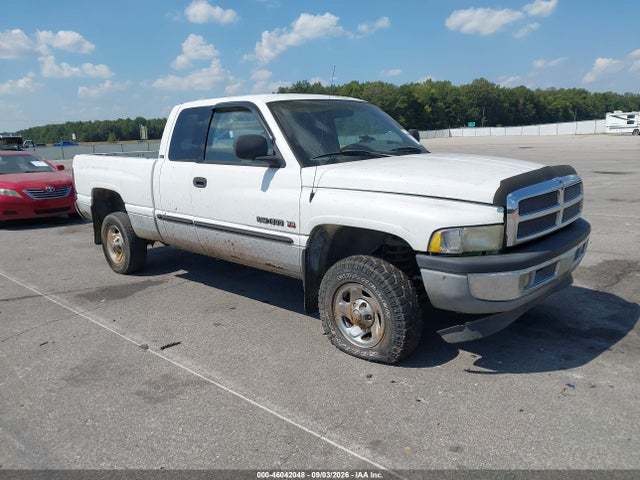 46042048 :رقم المزاد ، 3B7HF13Y01G238839 vin ، 2001 Dodge Ram 1500 St مزاد بيع