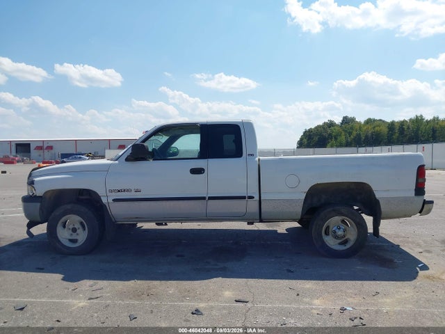 46042048 :رقم المزاد ، 3B7HF13Y01G238839 vin ، 2001 Dodge Ram 1500 St مزاد بيع