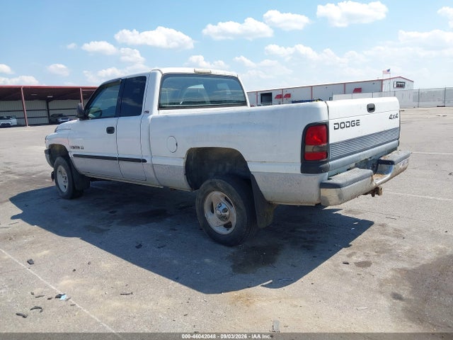 46042048 :رقم المزاد ، 3B7HF13Y01G238839 vin ، 2001 Dodge Ram 1500 St مزاد بيع