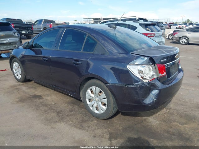 1G1PA5SH3F7271929 Chevrolet Cruze Ls Auto