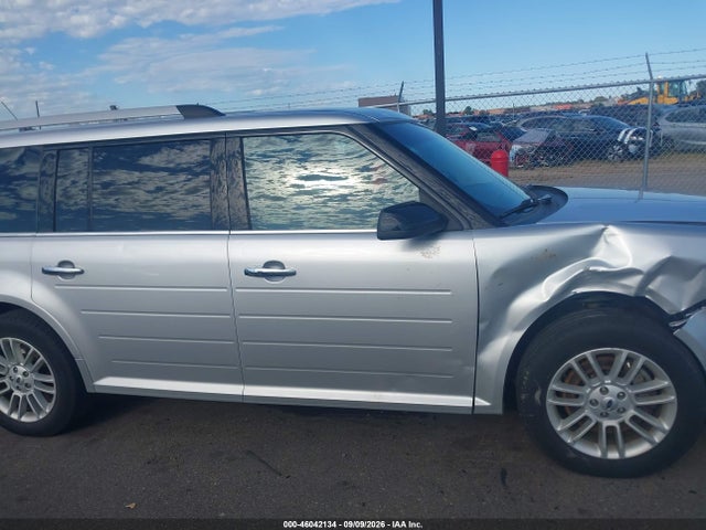 Ford FLEX SEL 2016 2FMHK6C80GBA09397 Image 13