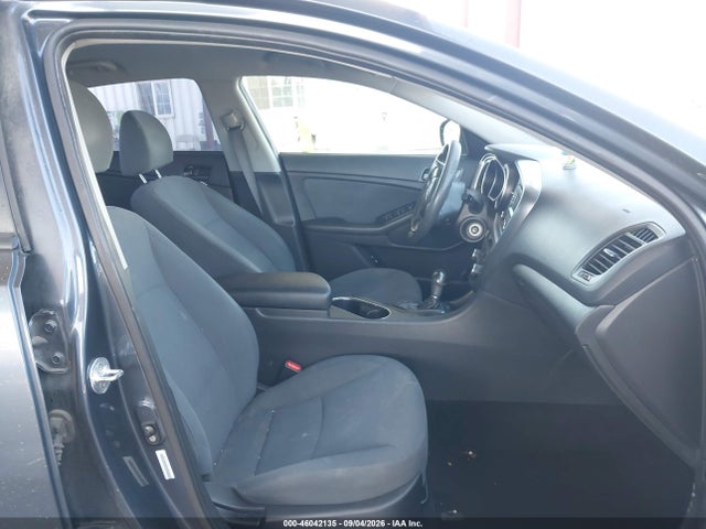KIA Optima Lx 2015 KNAGM4A74F5594302 Image 5