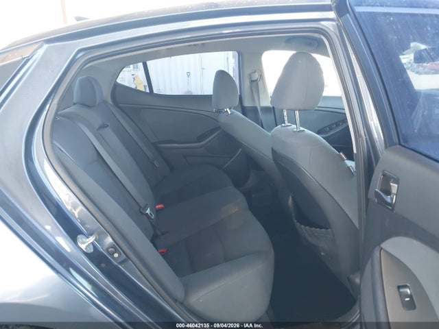 KIA Optima Lx 2015 KNAGM4A74F5594302 Image 8