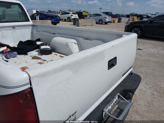 46042177 :رقم المزاد ، 1GCCS14H938105090 vin ، 2003 Chevrolet S-10 مزاد بيع